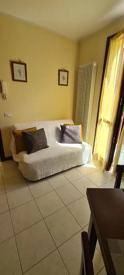 Casa Mirella - Appartamento Zona Bellagio Magreglio Italia