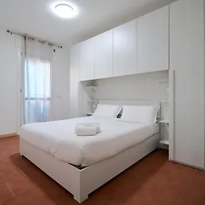  Appartamento Xenia - Spacious And Bright New Flat With Garden