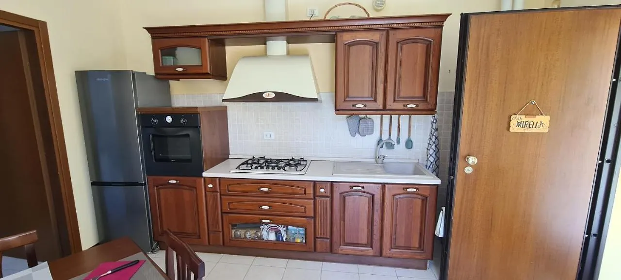 Casa Mirella - Appartamento Zona Bellagio Magreglio 0*,  Ιταλία